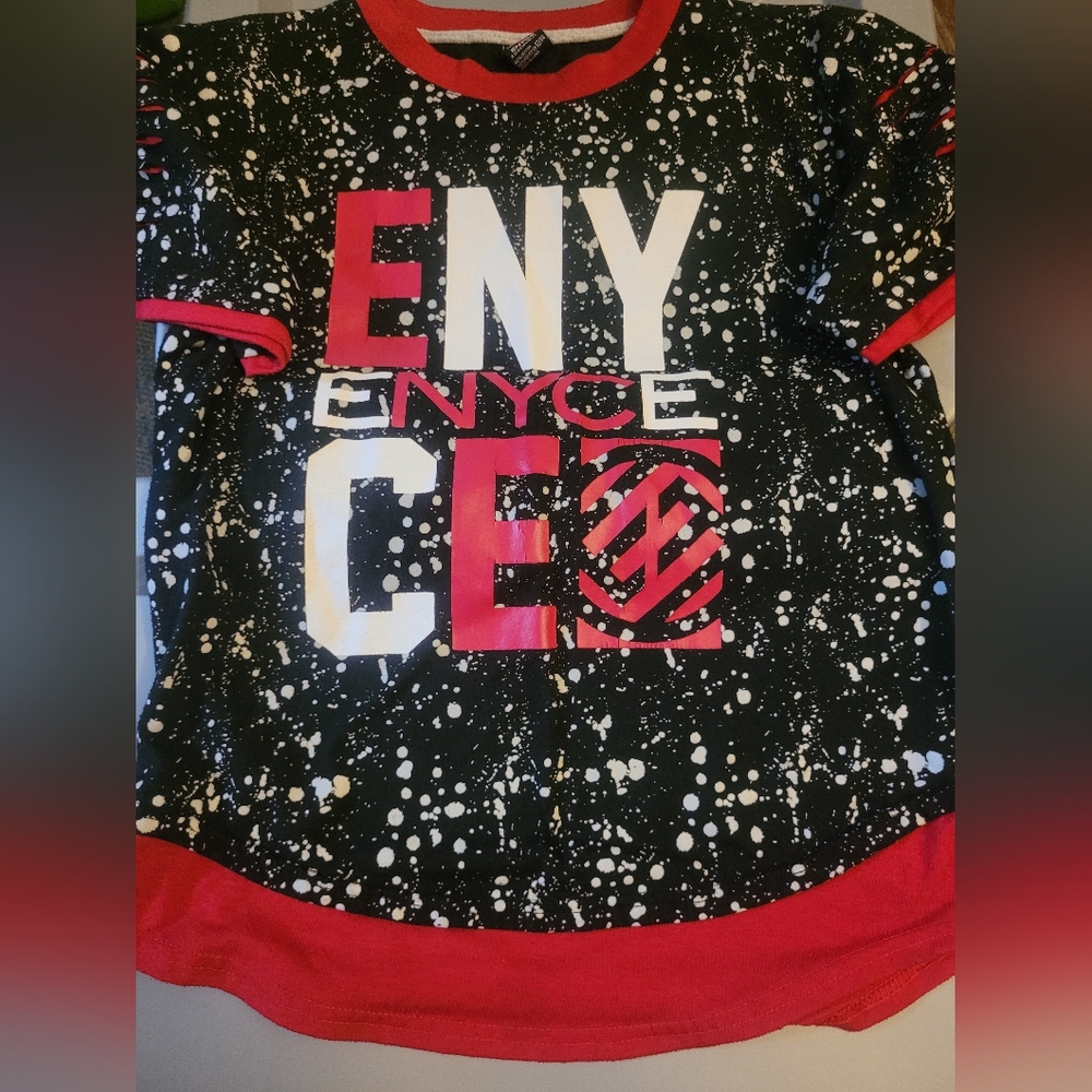 Boys ENYCE Paint Splatter  Shirt red,black,white,gray boy size 12-14